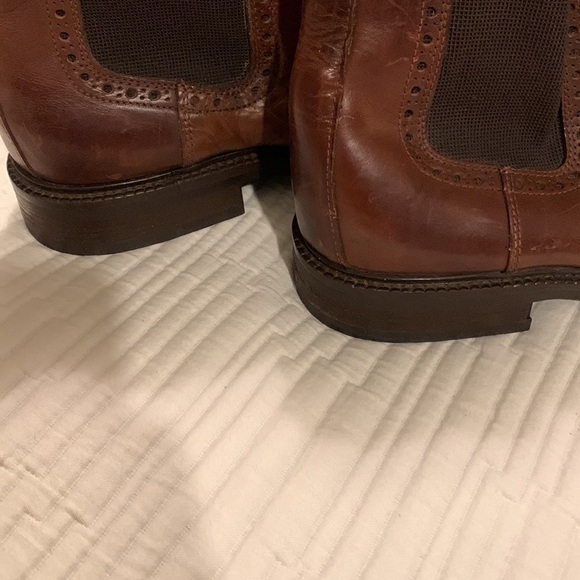 Kenneth Cole Men\'s chelsea boot with brogue details in brown leather Italy main image 6